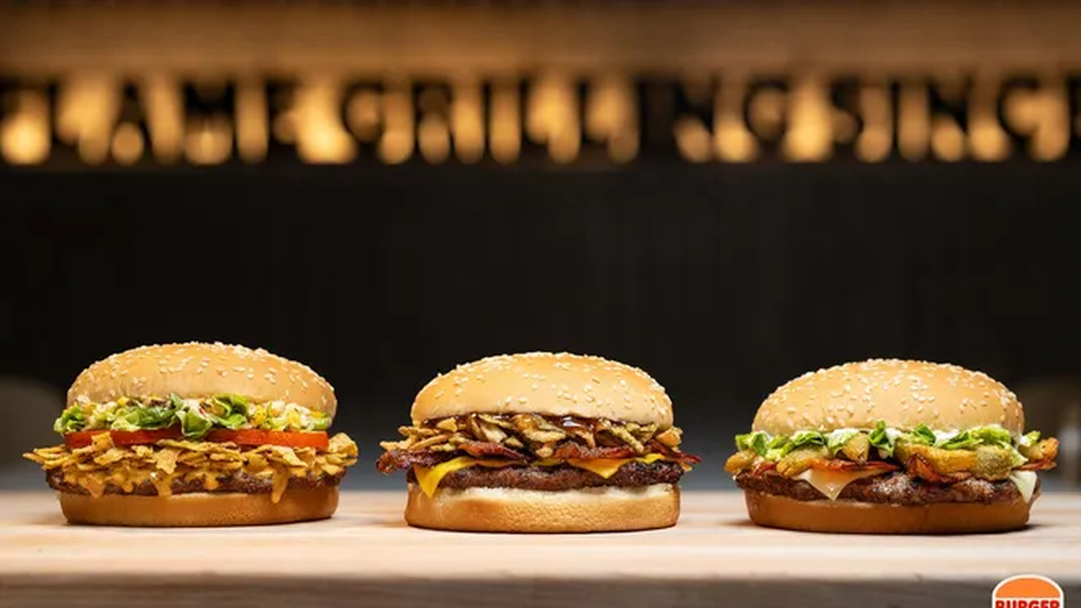 Estas tres hamburguesas competirán para ganar. Estas tres hamburguesas competirán para ganar.