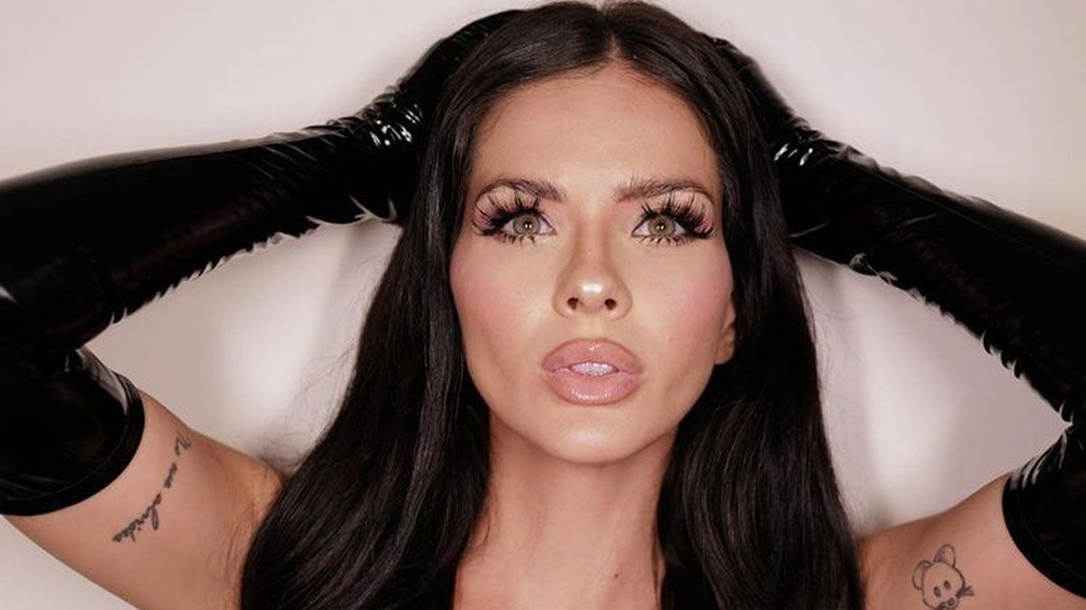 La China Suárez tiene una belleza natural que la hace única.