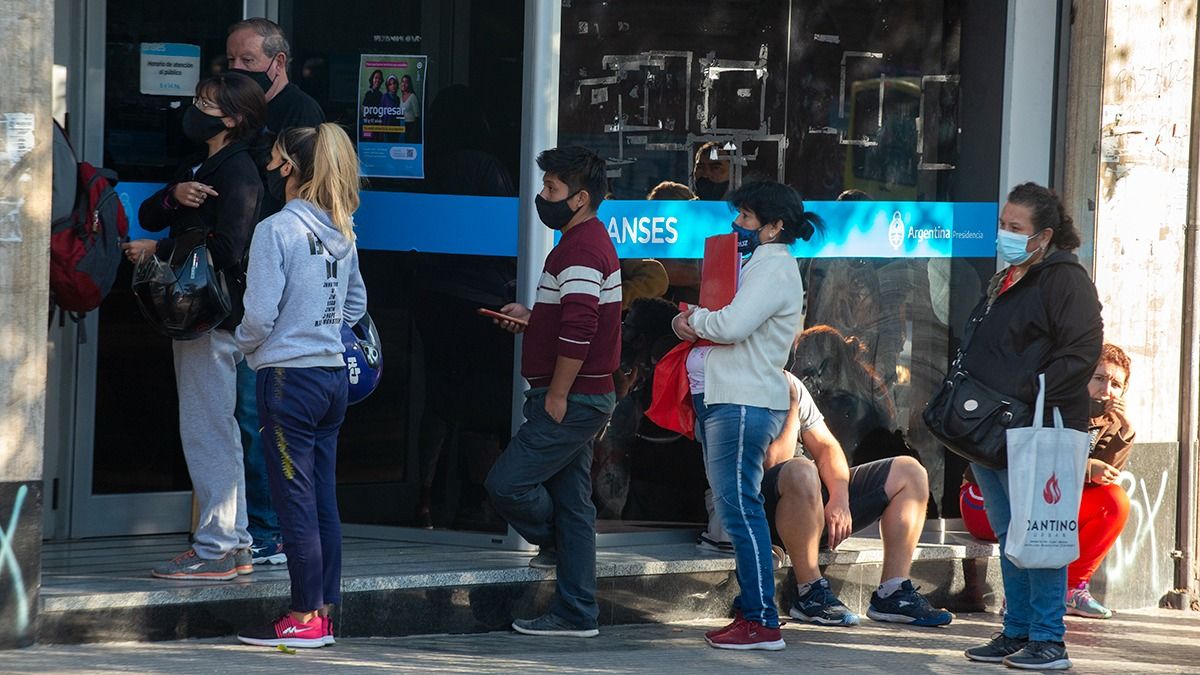 ANSES: quiénes cobran este viernes 10 de junio de 2022
