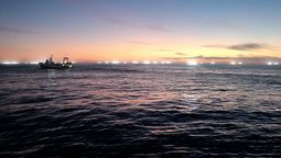 Cientos de buques tuvieron que buscar refugio de un importante fenómeno climático. Imagen: Prefectura Naval