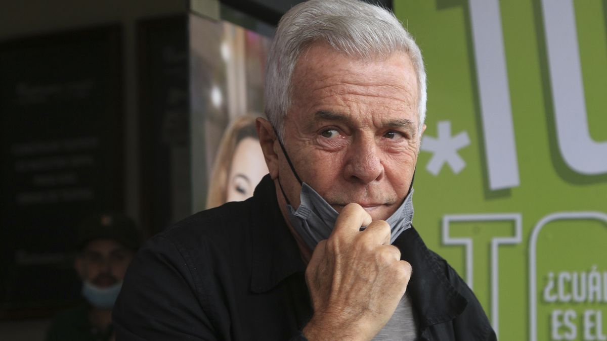 Víctor Laplace se mostró muy conmovido por la muerte de Enrique Pinti, cuyos restos fueron despedidos en la avenida Corrientes