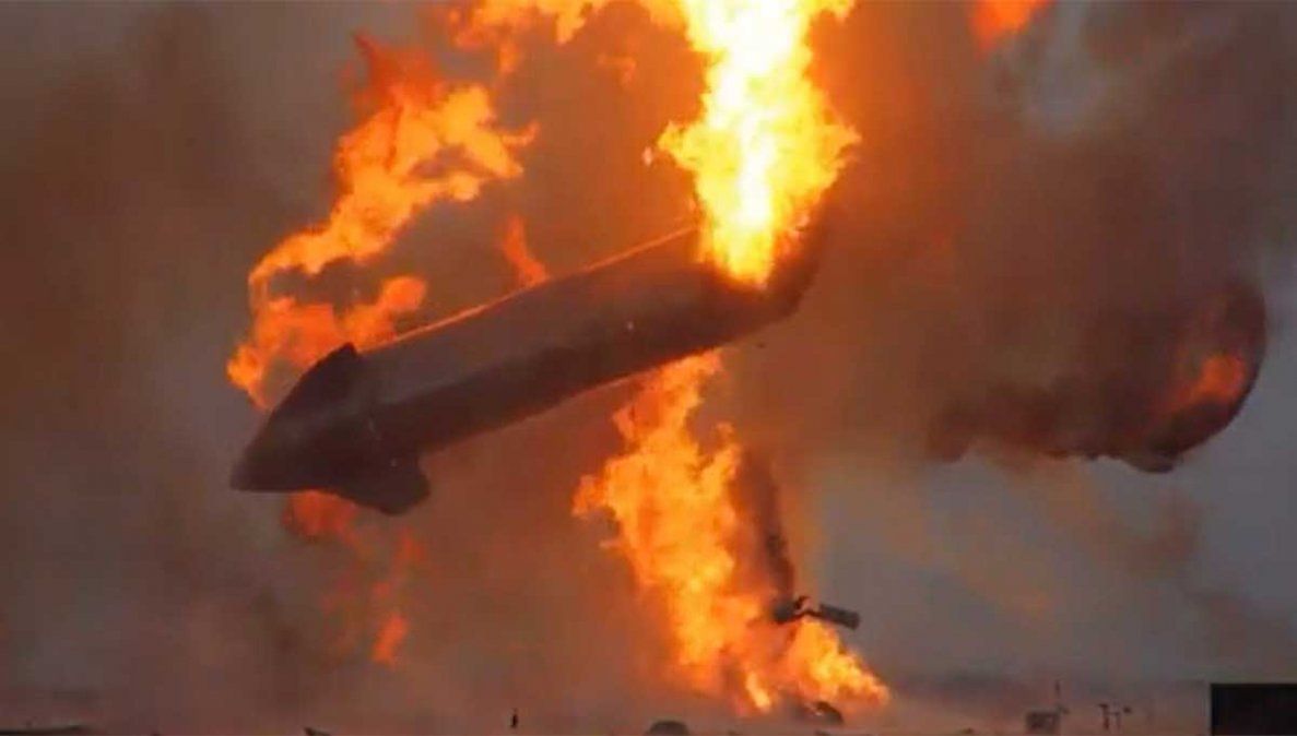 El cohete no tripulado de SpaceX explotó en tierra este miércoles algunos minutos después de realizar lo que parecía ser un vuelo y aterrizaje exitoso.
