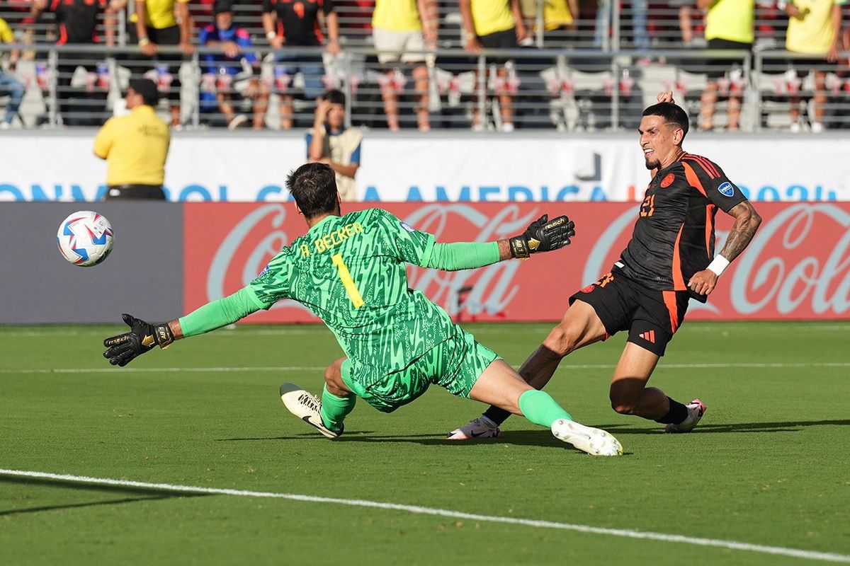 El gol de Muñoz valió el primer puesto en el Grupo D.