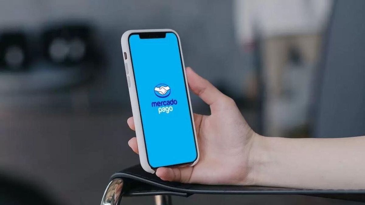 Crece el malestar entre quienes usan Mercado Pago por no transferir dinero ni pagar consumos a través de la popular billetera virtual
