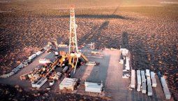 El titular de YPF propone replicar el acuerdo de Vaca Muerta en otros sectores