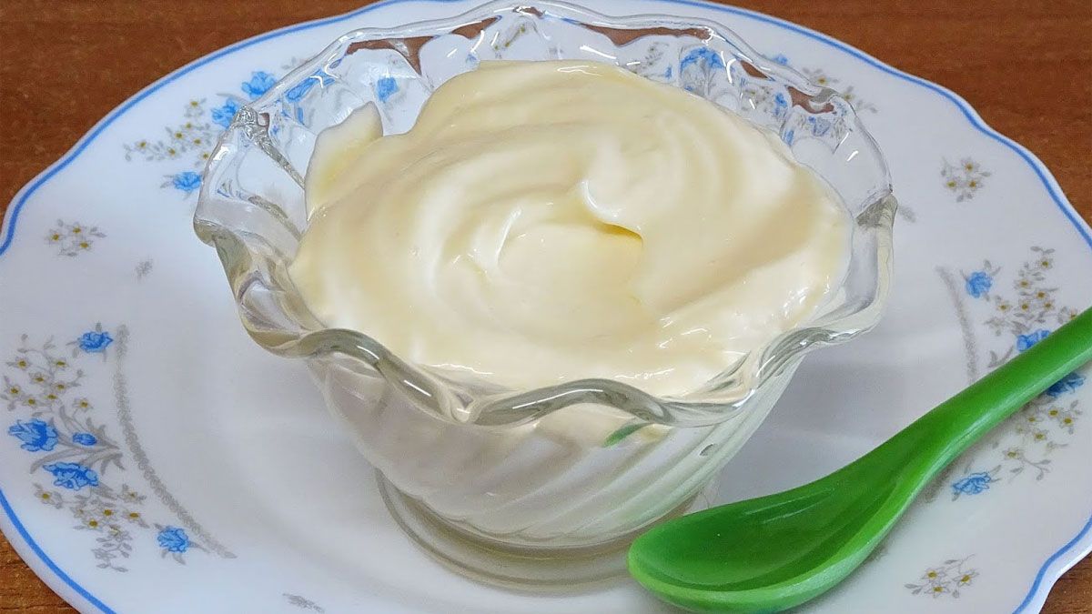 La mayonesa vegana se prepara con solo 4 ingredientes, sin huevo y en 10 minutos. La mayonesa vegana se prepara con solo 4 ingredientes, sin huevo y en 10 minutos.