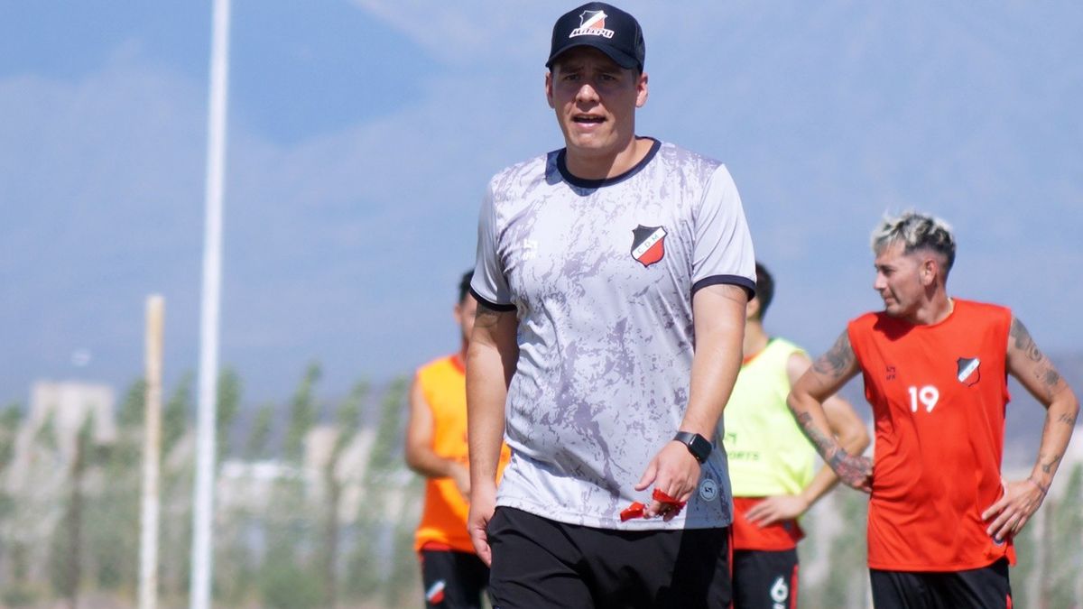 Luis García se quedó muy conforme con el desempeño de Maipú en el amistoso ante el Lobo.