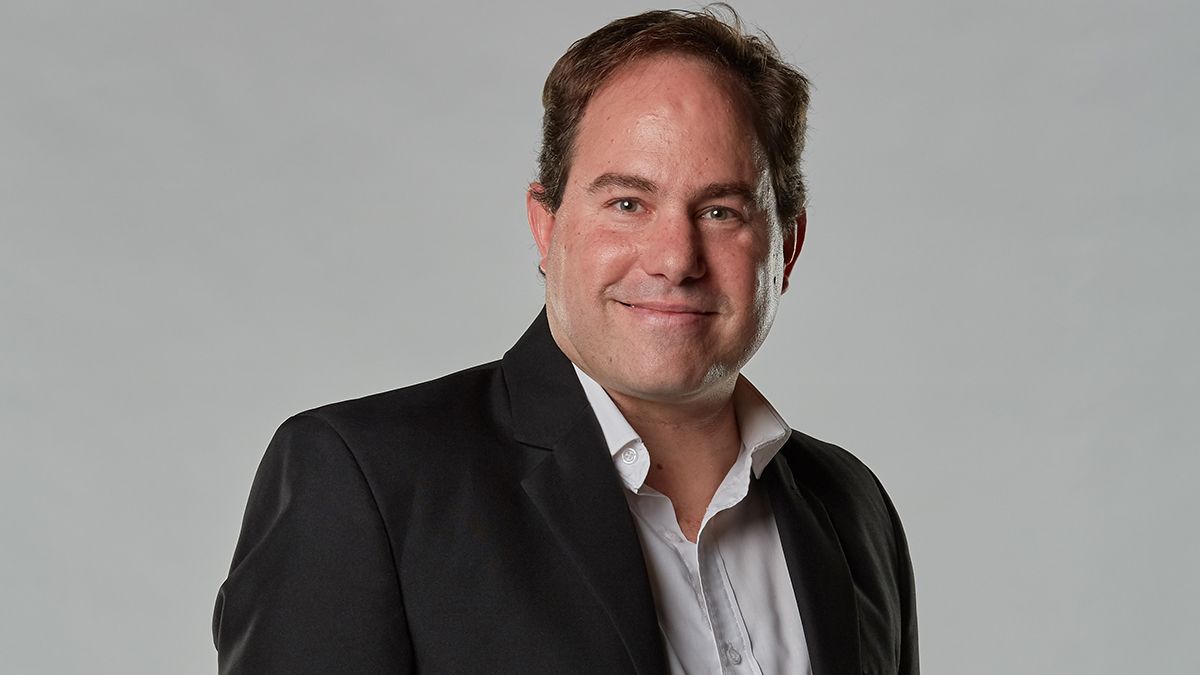 Julián Chabert, otro de los nominados de Grupo América.