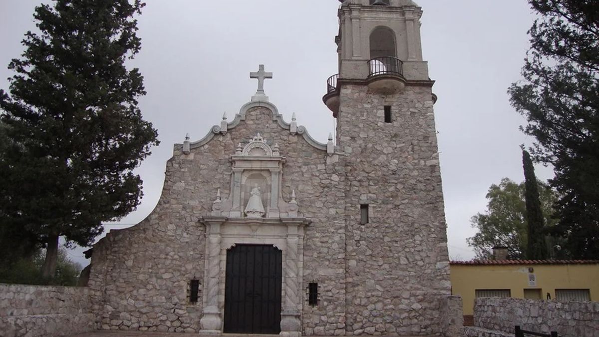 Un cura fue detenido acusado de cinco hechos de abuso sexual