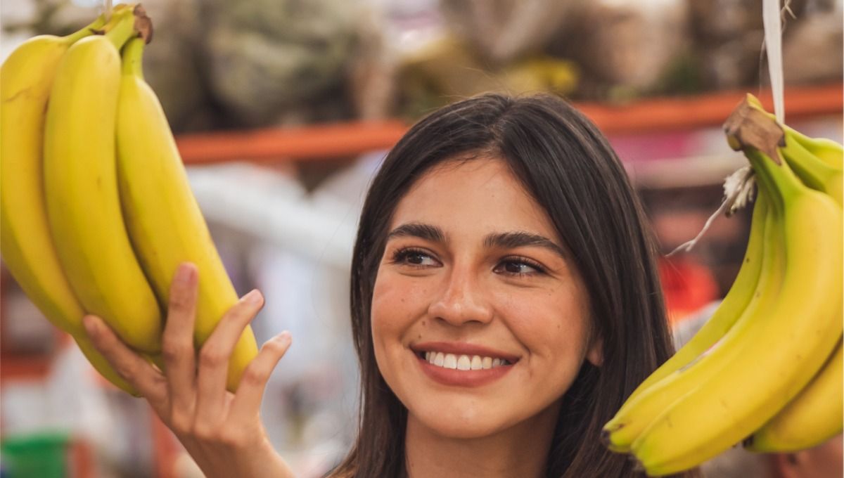 Respira hondo antes de ver por qué las bananas y los plátanos tienen forma curva