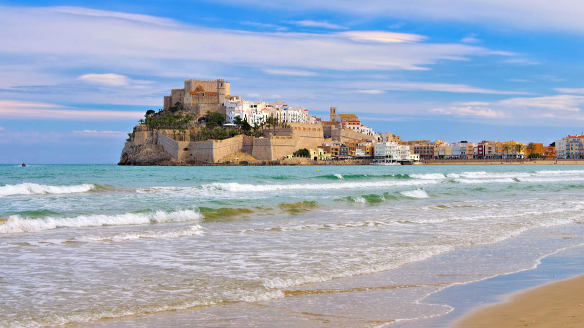 Si estás pensando tomarte un descanso y no quieres gastar mucho dinero, esta playa en Castellón es perfecta.