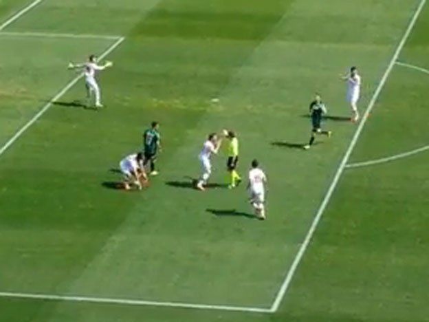 Pocas veces sucede que se cobra un penal y luego se da marcha atrás