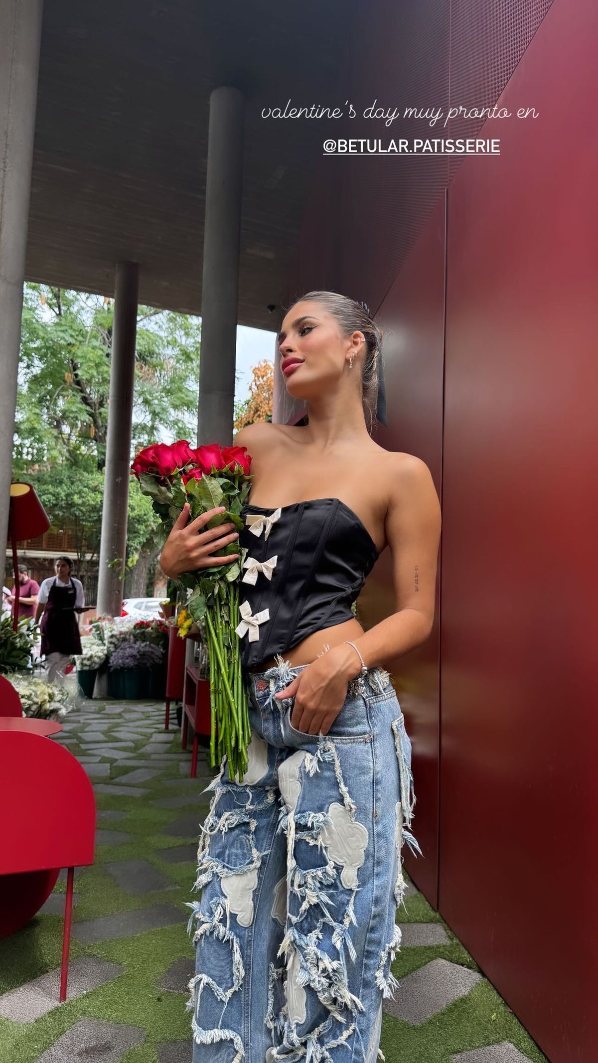 Anticipando San Valentín, Julieta Poggio paraliza el ultra coquette más sexy. Anticipando San Valentín, Julieta Poggio paraliza el ultra coquette más sexy.