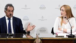 Daniel Scioli y Anabel Fernández Sagasti durante una reunión en 2022.