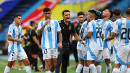 La Selección argentina definió la indumentaria que usará en la fase de grupos del Mundial. La Selección argentina definió la indumentaria que usará en la fase de grupos del Mundial.