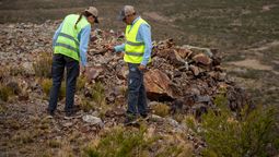 El proyecto minero de PSJ Cobre Mendocino se levantaría en Uspallata y se prevé una inversión de 559 millones de dólares para su construcción y puesta en marcha. El proyecto minero de PSJ Cobre Mendocino se levantaría en Uspallata y se prevé una inversión de 559 millones de dólares para su construcción y puesta en marcha.