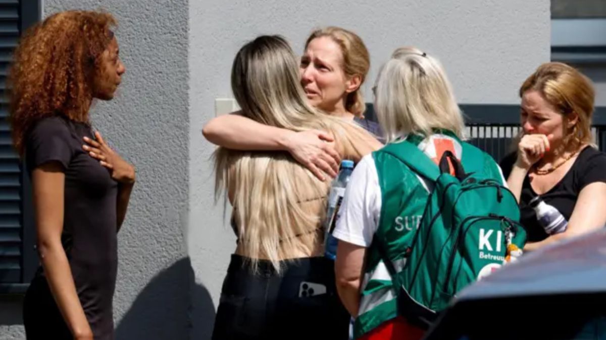 Un joven de 21 años atacó a balazos una escuela secundaria de Austria provocando la muerte de 8 alumnos, un adulto y se suicidó Un joven de 21 años atacó a balazos una escuela secundaria de Austria provocando la muerte de 8 alumnos, un adulto y se suicidó