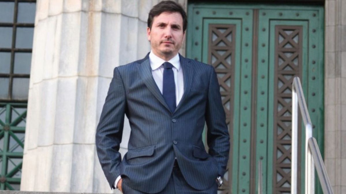 El abogado penalista Luciano Almonacid denunció a los cinco jueces que habrían viajado a la estancia de Joe Lewis, en Río Negro