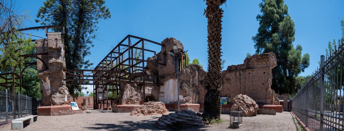 Imagen de las Ruinas de San Francisco. Imagen de las Ruinas de San Francisco.