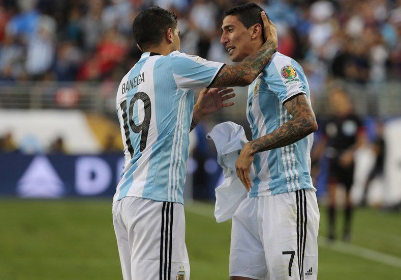 Di María salió lesionado y aparecieron los fantasmas del pasado