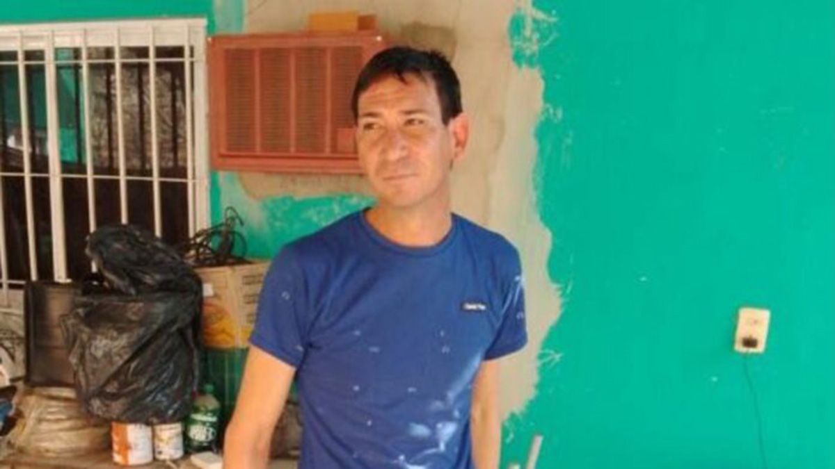 El albañil de 42 años que fue asesinado a golpes y luego arrojado al pozo ciego de la propiedad en la que vivía, en Quilmes. Dos hombres quedaron detenidos
