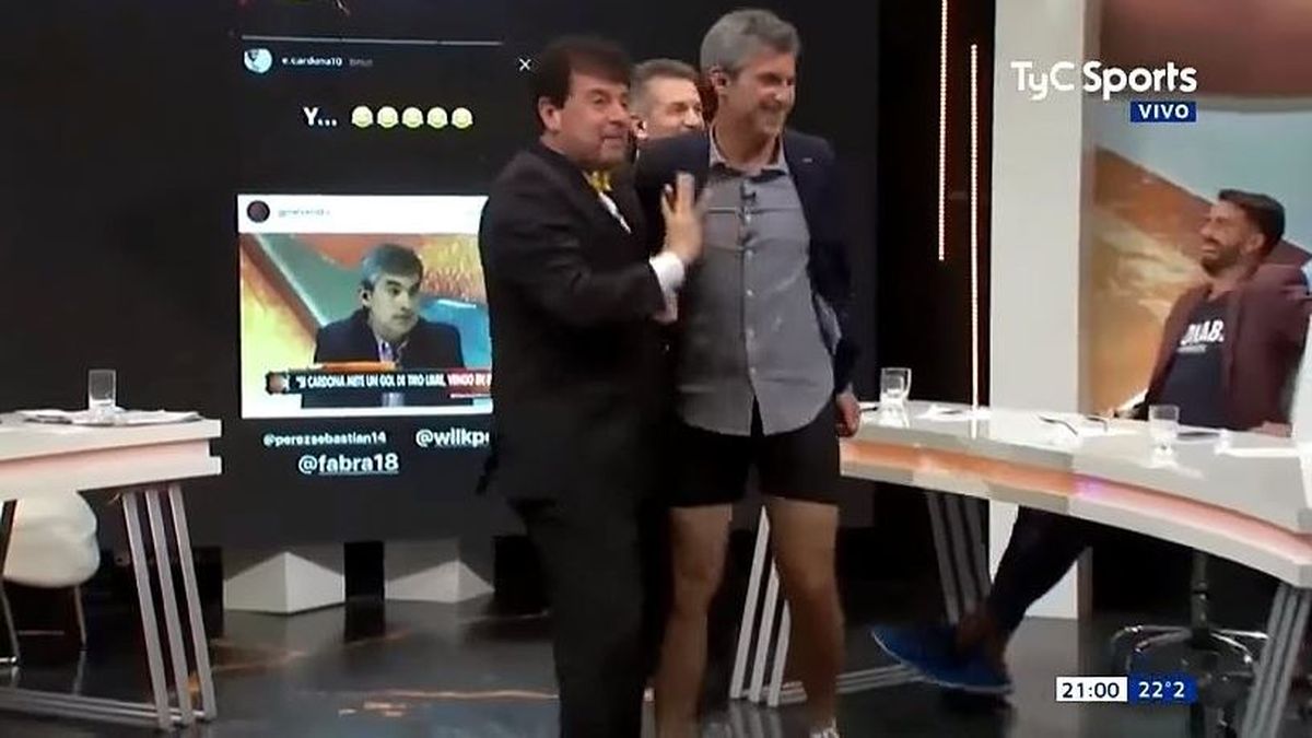 Si Cardona hace un gol de tiro libre, vengo en bóxer... Y cumplió