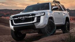 La Toyota 4Runner tiene una mezcla de lo antiguo y lo moderno.