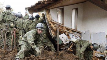 Sube a 45 el número de muertos tras el terremoto en Japón