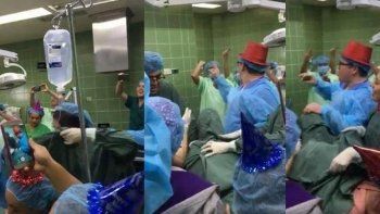 En Guatemala hicieron nacer el primer bebé de 2019 con una cuenta regresiva