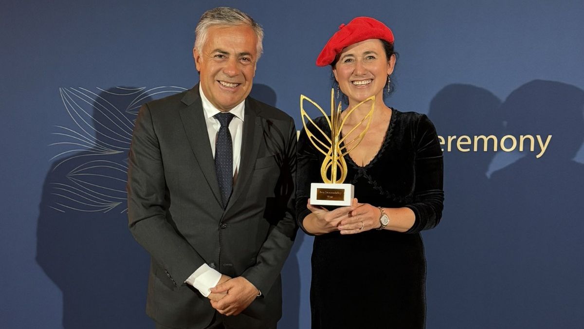 Alfredo Cornejo y Laura Catena durante la entrega de premios en Francia. Alfredo Cornejo y Laura Catena durante la entrega de premios en Francia. 