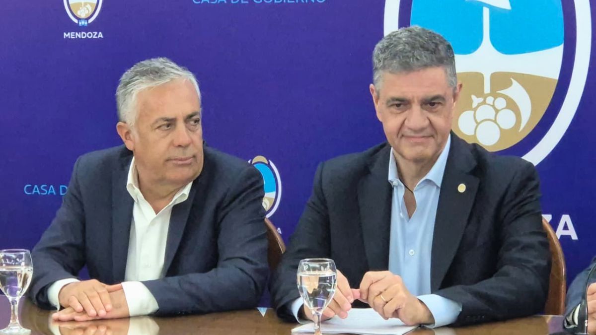 Alfredo Cornejo y Jorge Macri firmaron el acuerdo para seguir financiando la entrega de Estrellas Michelin en Argentina. Alfredo Cornejo y Jorge Macri firmaron el acuerdo para seguir financiando la entrega de Estrellas Michelin en Argentina.
