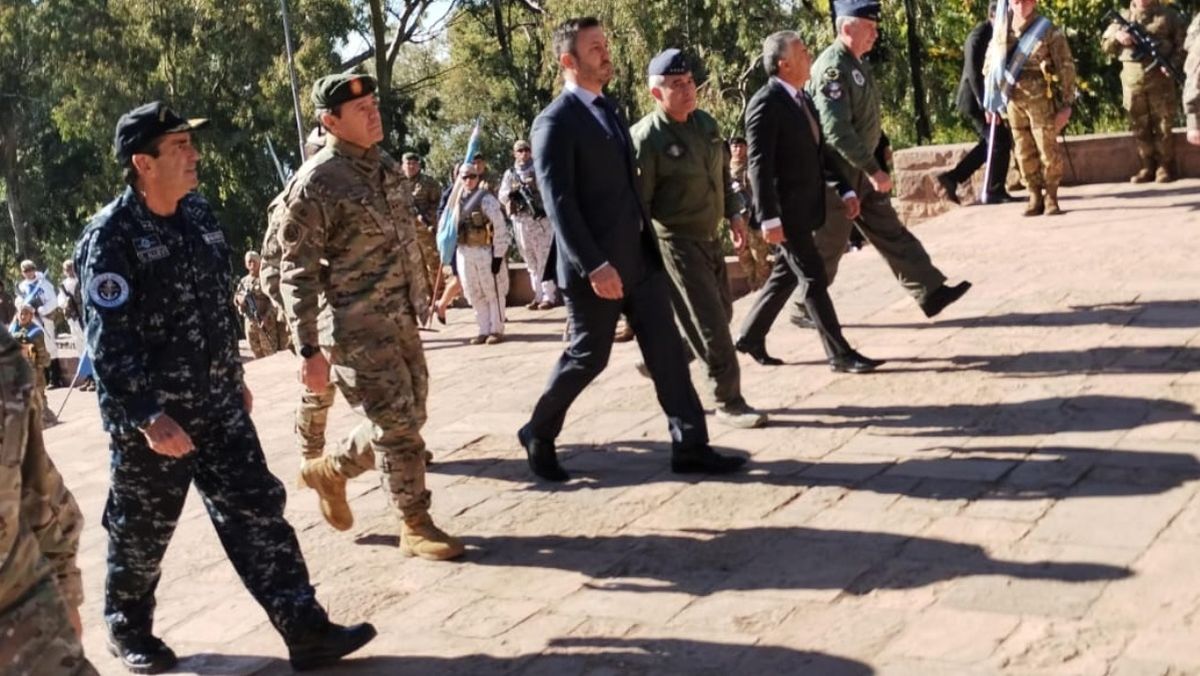 El acto en el Cerro de la Gloria por el Día del Ejército Argentino.