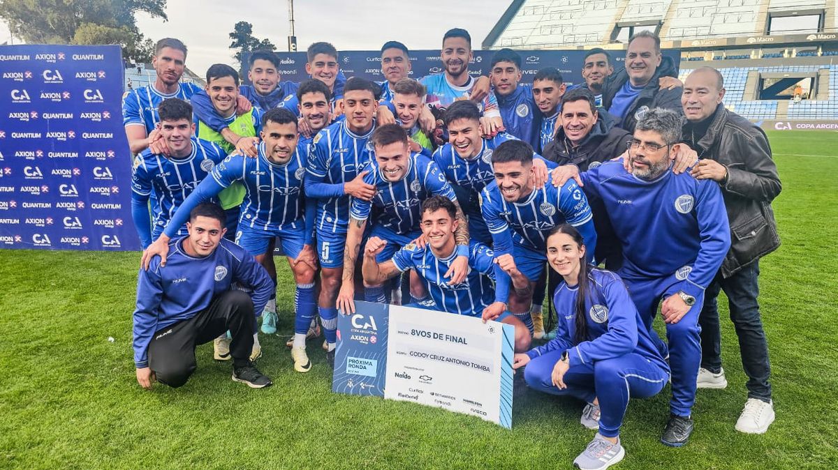 Godoy Cruz avanzó a octavos de final de la Copa Argentina. 