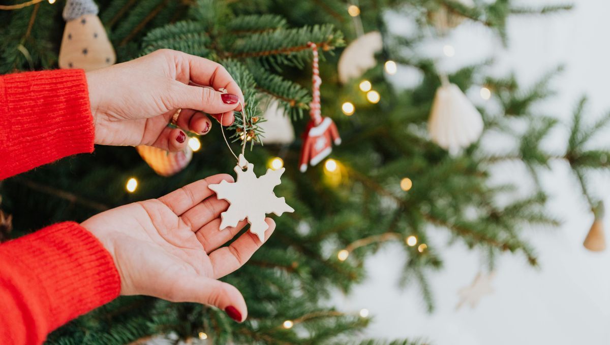 Paso a paso para crear un ambientador casero con aroma a Navidad. Paso a paso para crear un ambientador casero con aroma a Navidad. 