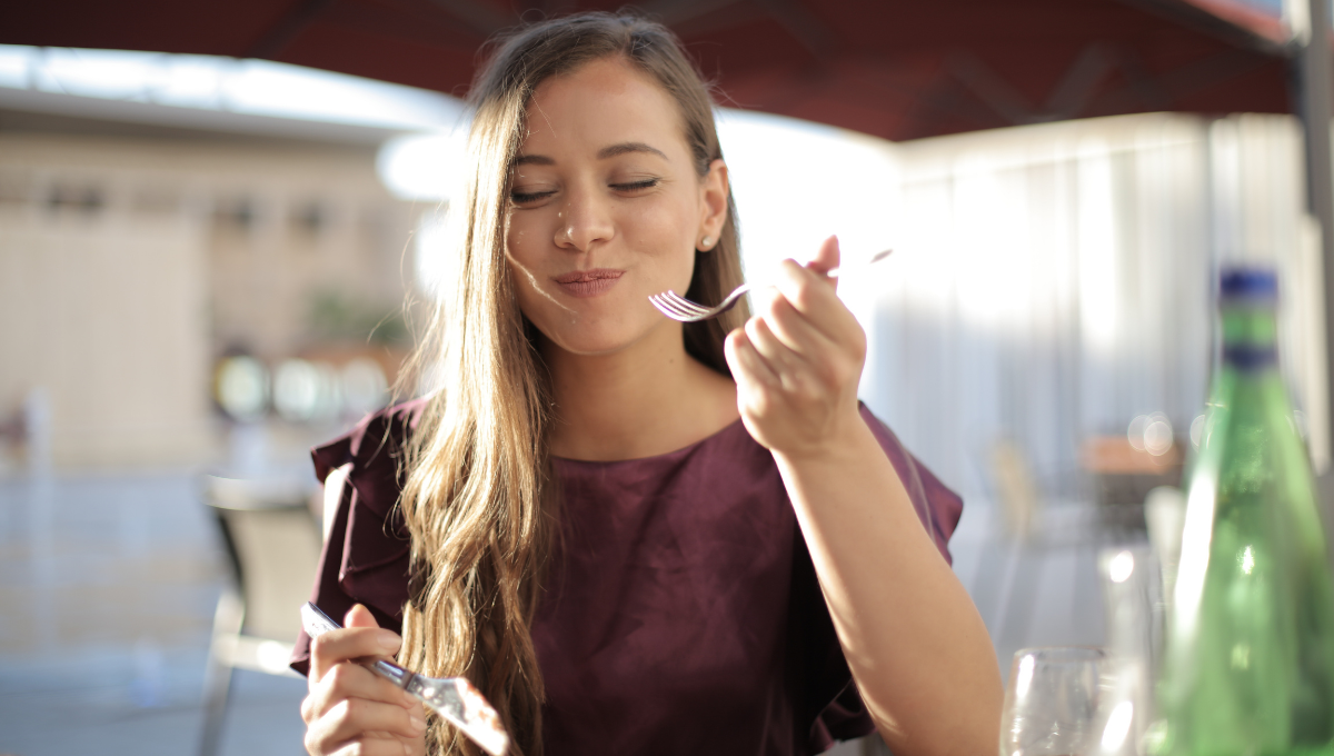 Toma nota de como bajar de peso comiendo de todo según Harvard