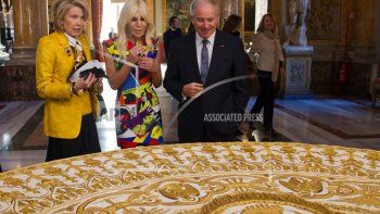 ¿Qué tienen en común el Vaticano, Versace y Vogue? Sí, tienen algo