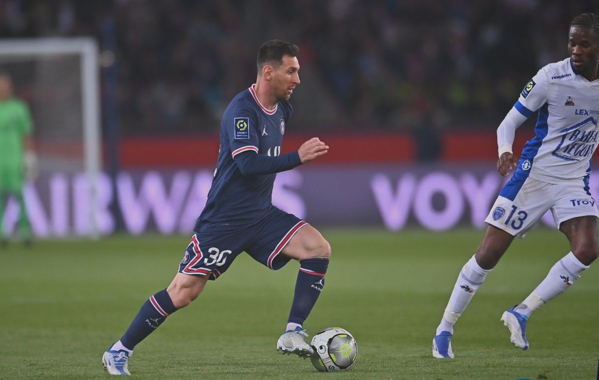 Lionel Messi no ha podido conquistas a un sector de los hinchas del PSG