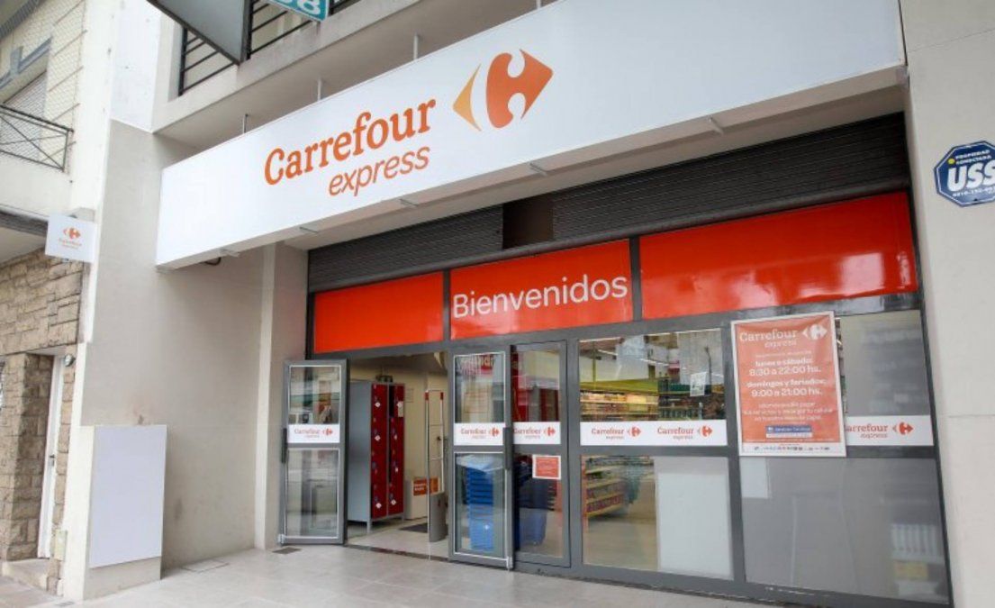 Los Carrefour express tienen como posibles compradores a la cámara de supermercados chinos