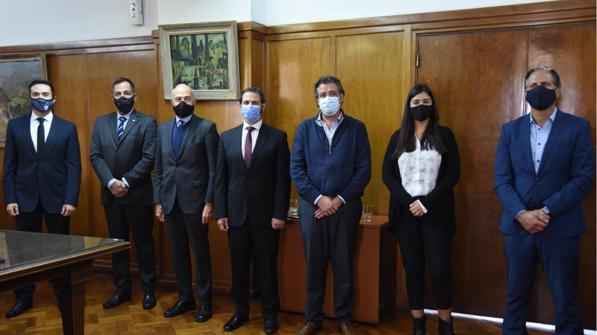 Adrián Reche, Fernando Guzzo, José Valerio, Marcelo DAgostino, Jimena Morales y Marcelo Rubio.