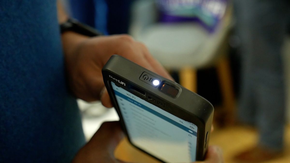 Por ahora, el Li-Fi busca complementar al wifi. Por ahora, el Li-Fi busca complementar al wifi. 