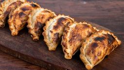 La receta de empanadas de carne con masa criolla son dueñas de un sabor incomparable.