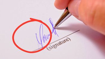 Si haces tu firma con la inicial de tu nombre, te contamos qué significa sobre vos Si haces tu firma con la inicial de tu nombre, te contamos qué significa sobre vos