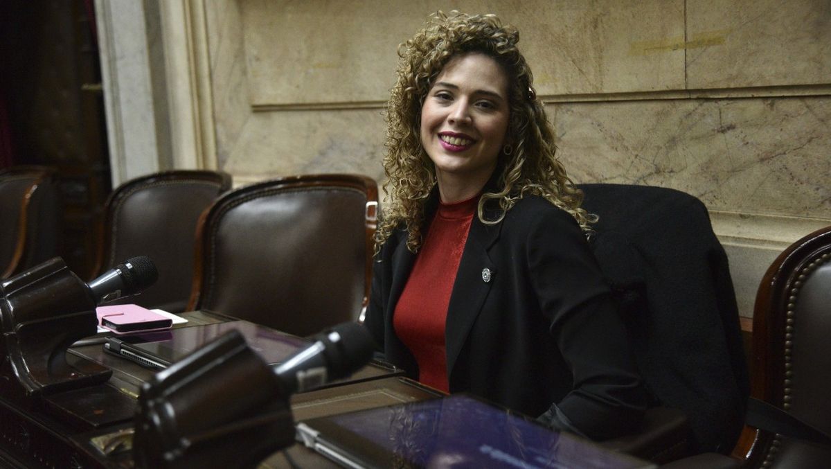 Lourdes Arrieta formó un nuevo bloque con otros ex Libertad Avanza tras la confirmación del veto a las jubilaciones. Lourdes Arrieta formó un nuevo bloque con otros ex Libertad Avanza tras la confirmación del veto a las jubilaciones.
