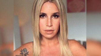 Florencia Peña en tanga desde su cama subió el termómetro