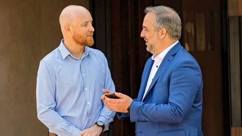 El PJ se impone en 3 comunas que gobierna, Allasino retuvo Luján y hay incertidumbre en San Rafael El PJ se impone en 3 comunas que gobierna, Allasino retuvo Luján y hay incertidumbre en San Rafael