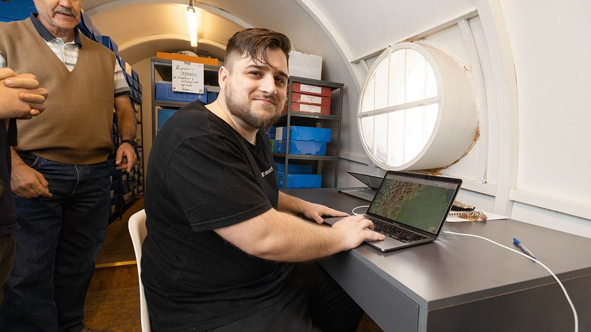 Joaquín Rodríguez Richard rastrea los itinerarios más probables que pueden haber utilizado los incas en la zona de El Azufre. Joaquín Rodríguez Richard rastrea los itinerarios más probables que pueden haber utilizado los incas en la zona de El Azufre.