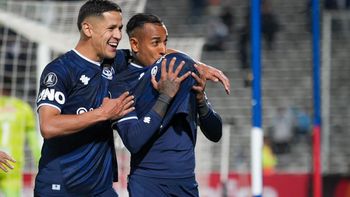 Alex Arce y Sebastián Villa, goleadores y figuras de una noche de Copa ideal para Independiente Rivadavia
