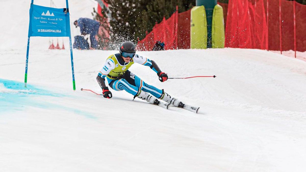 Tiziano Gravier practica esquí alpino y en 2020 obtuvo el mejor resultado que haya conseguido un argentino en los Juegos Olímpicos de la Juventud.