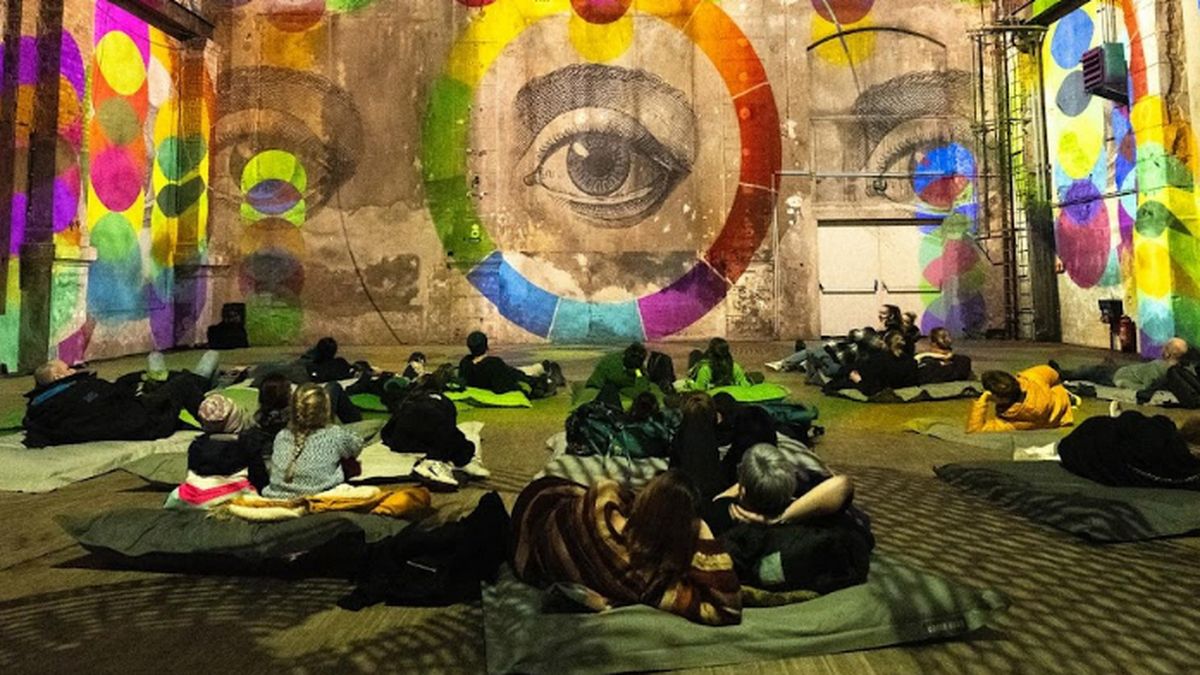 La exhibición no solo se centra en la genialidad del neerlandés Vincent Van Gogh, sino también en creaciones de otros referentes clave del impresionismo y el arte europeo La exhibición no solo se centra en la genialidad del neerlandés Vincent Van Gogh, sino también en creaciones de otros referentes clave del impresionismo y el arte europeo