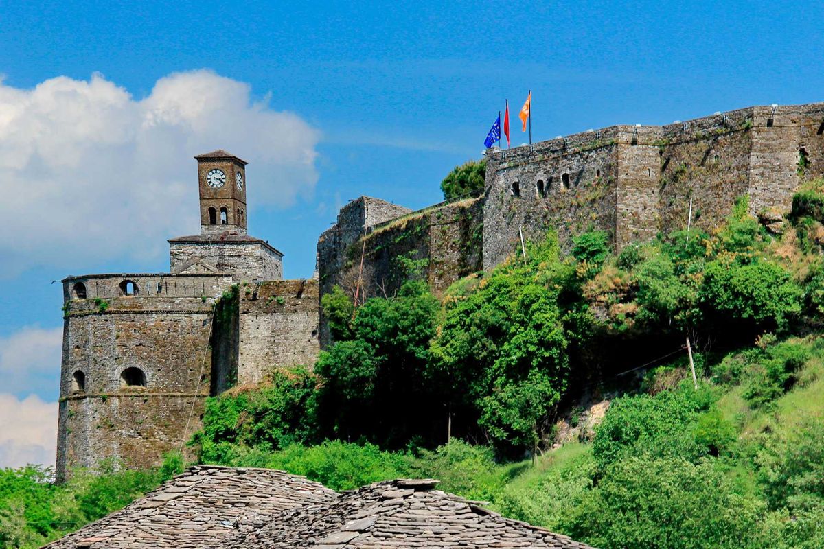 Así luce el castillo otomano de Gjirokastra